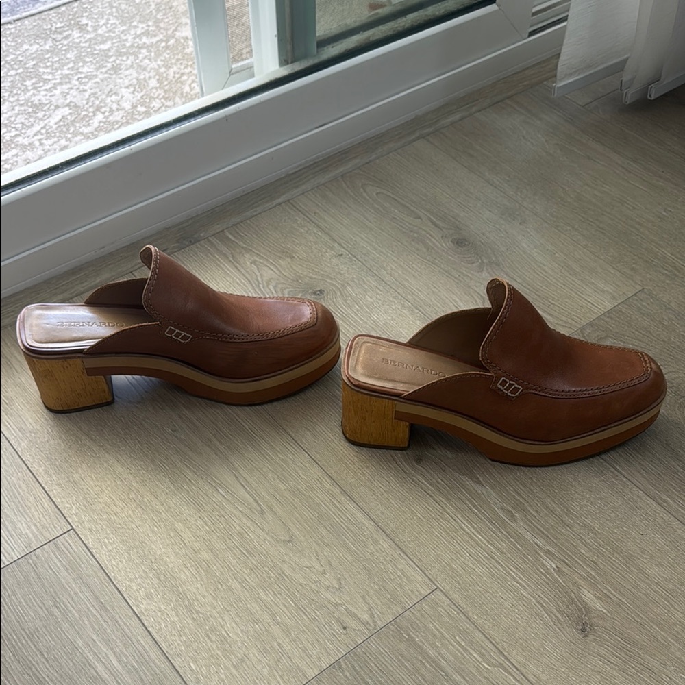 Women’s Brown Leather Slip-On Shoes - Picture 8 of 10